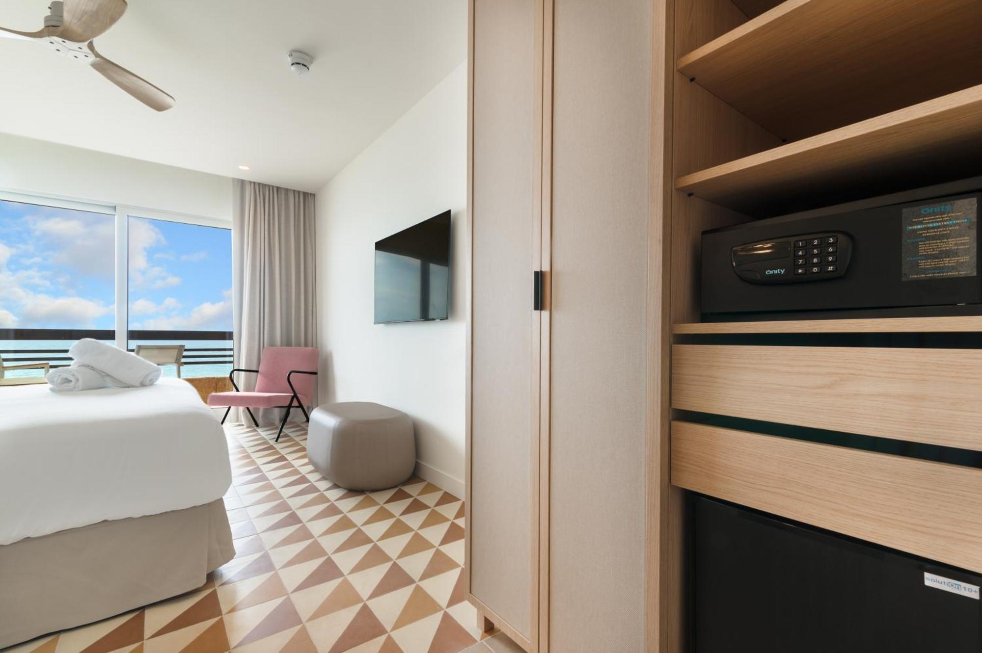 Akquaaa Boutique Hotel Calafell Kamer foto